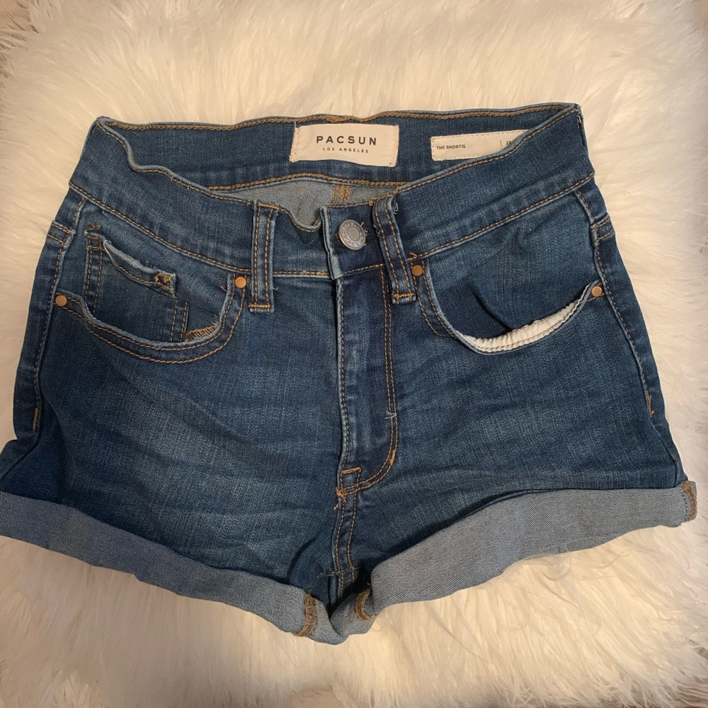 Pacsun jean shorts size 23